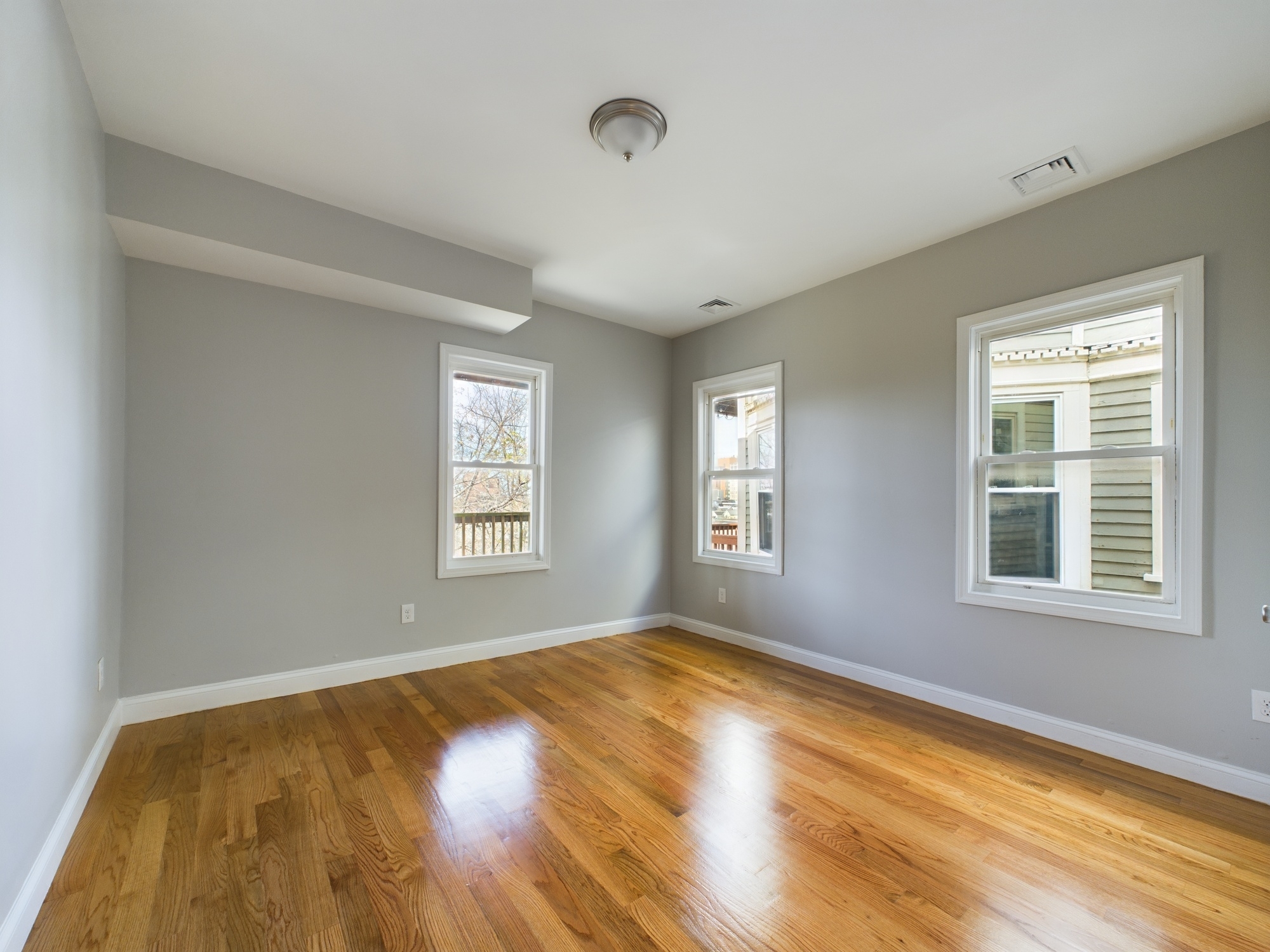 41 Calumet St, Mission Hill