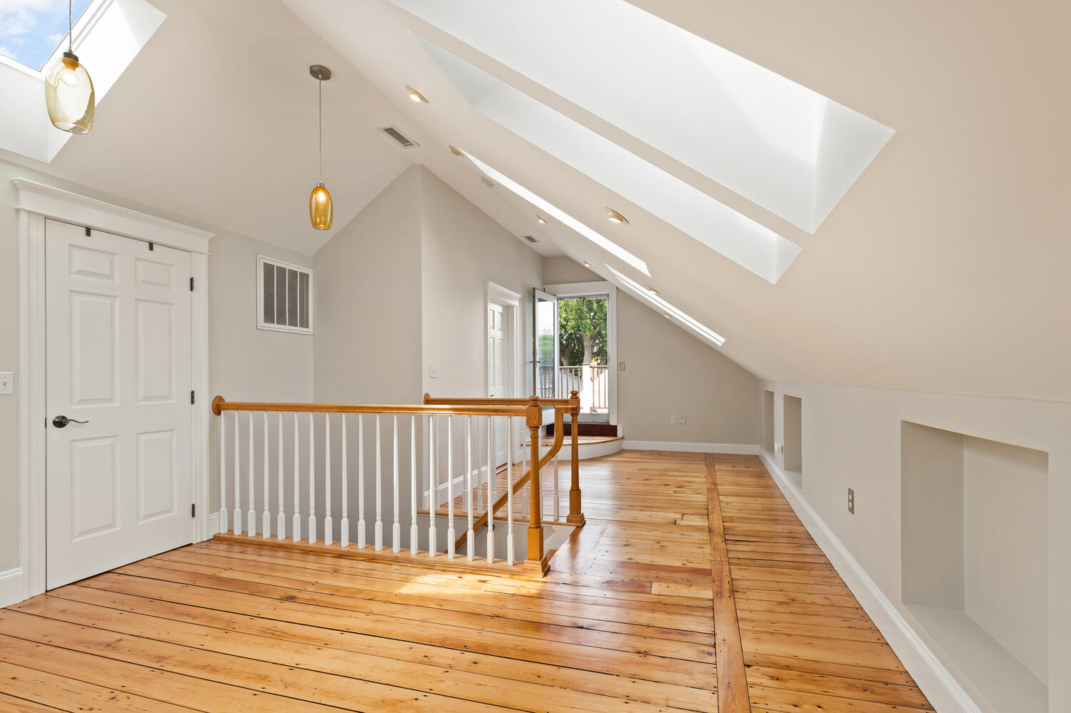 157 12 5th St, Kendall Square