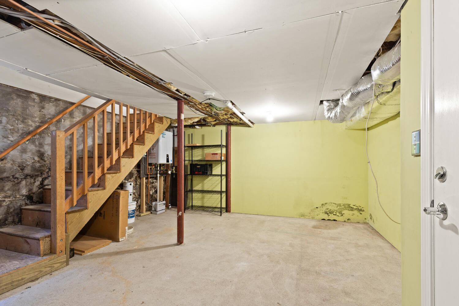 157 1/2 5th St, East Cambridge