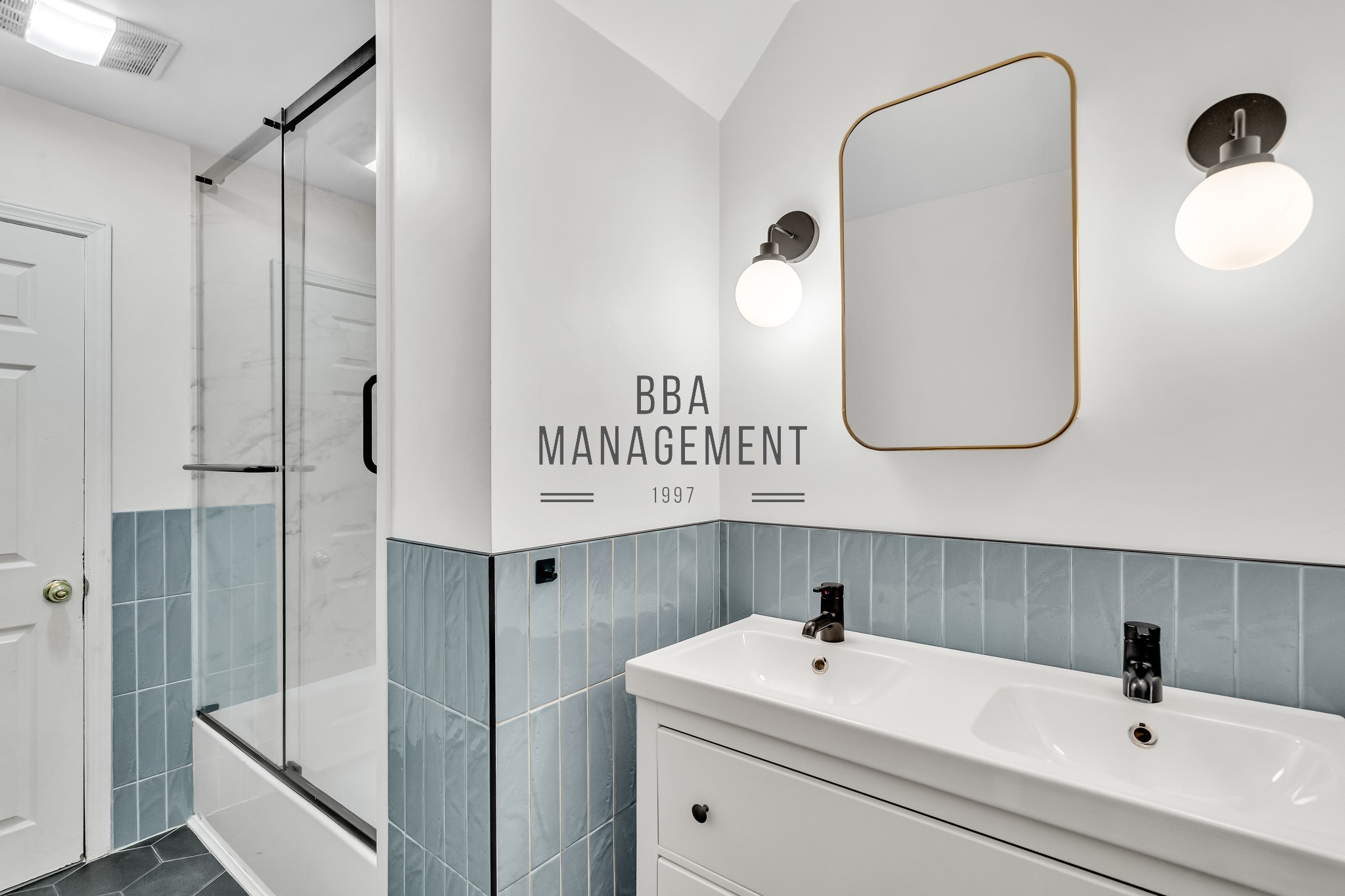 Photos of apartment on Washington,Brookline MA 02445