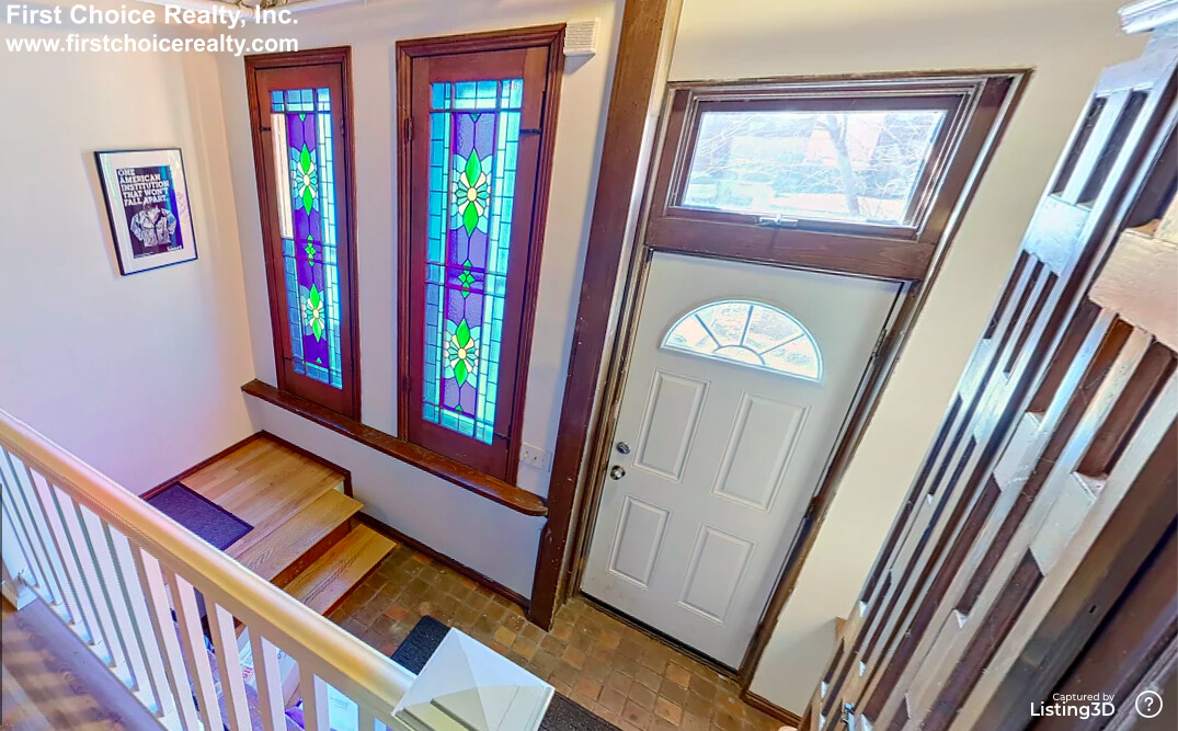 29 Saint Marys Ct, Longwood