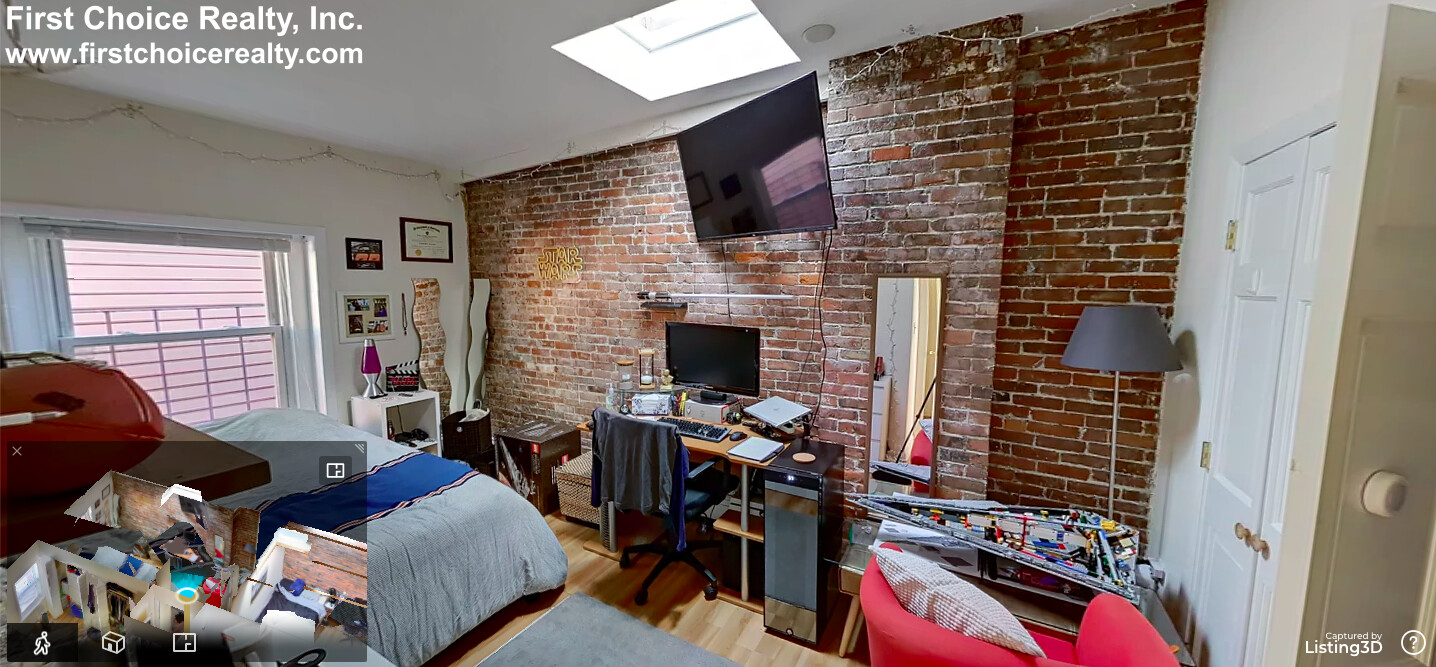 29 Saint Marys Ct, Longwood