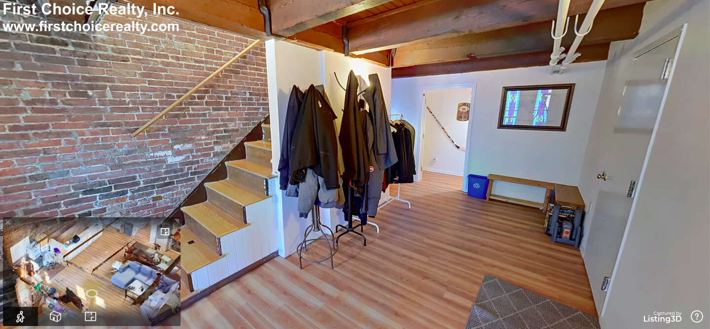 29 Saint Marys Ct, Longwood