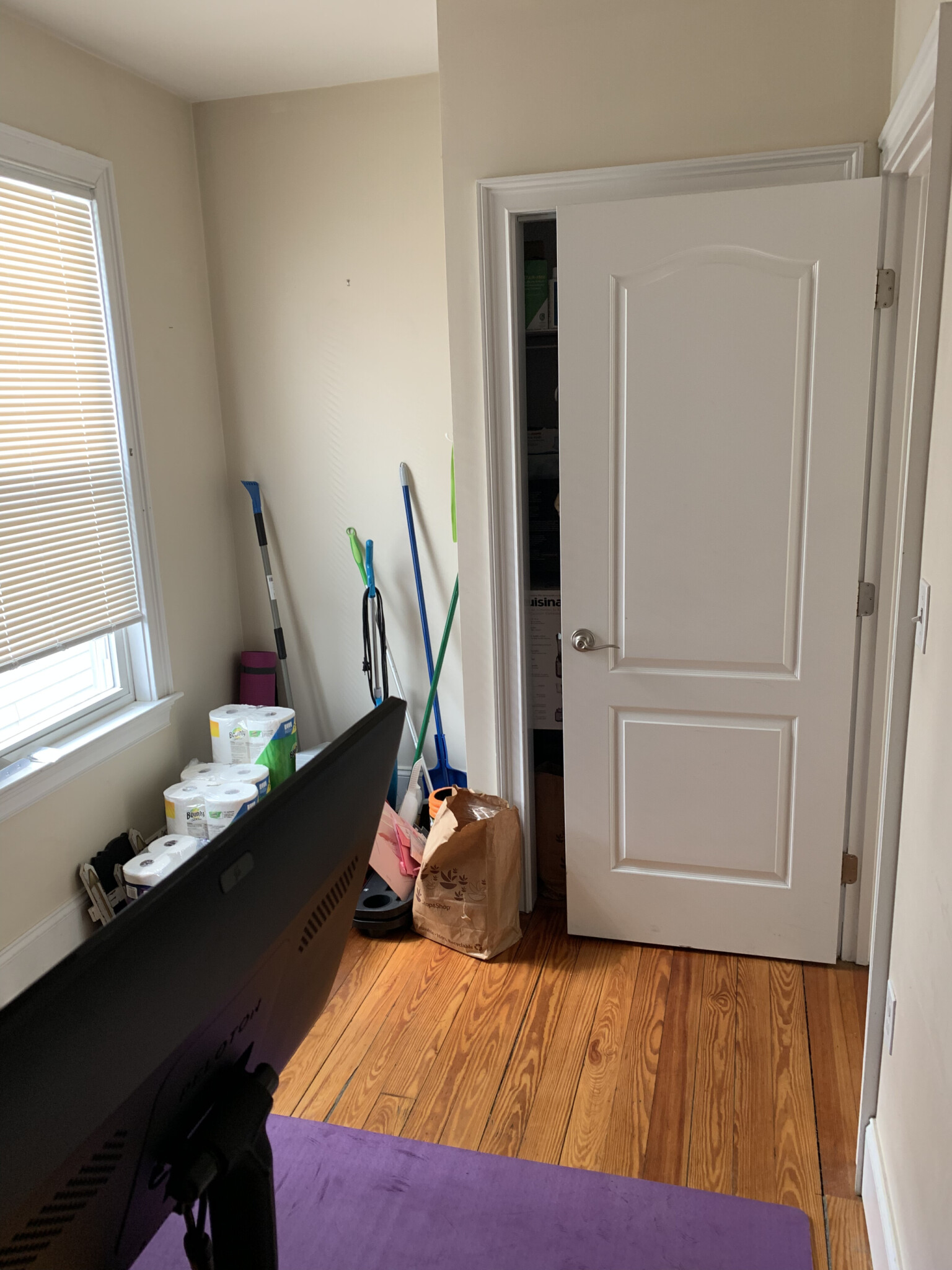 Photos of apartment on L St.,Boston MA 02127