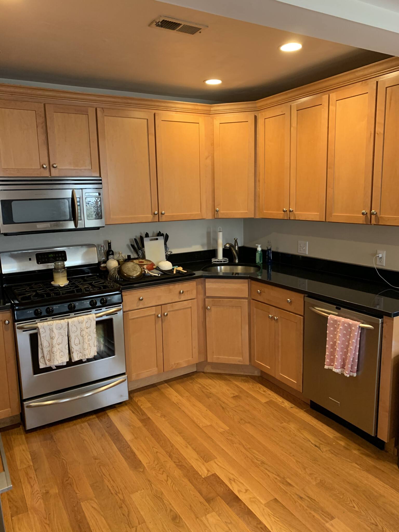 Photos of apartment on L St.,Boston MA 02127