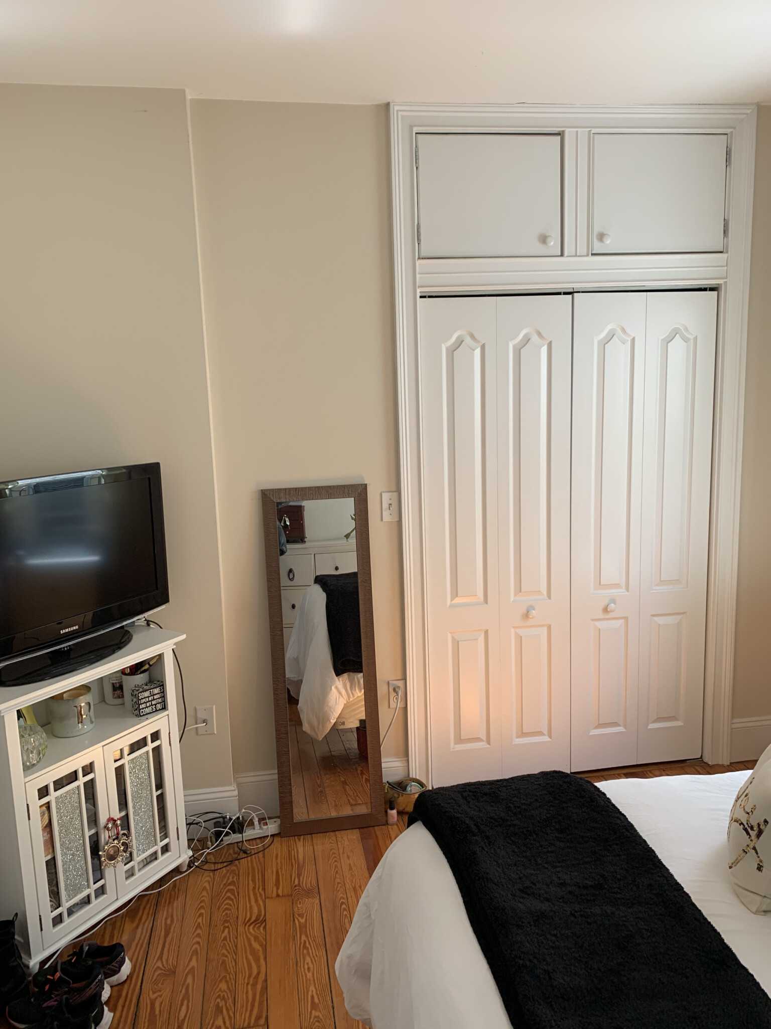 Photos of apartment on L St.,Boston MA 02127