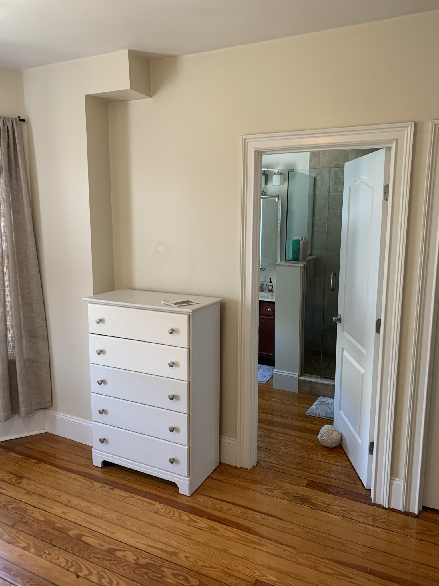 Photos of apartment on L St.,Boston MA 02127