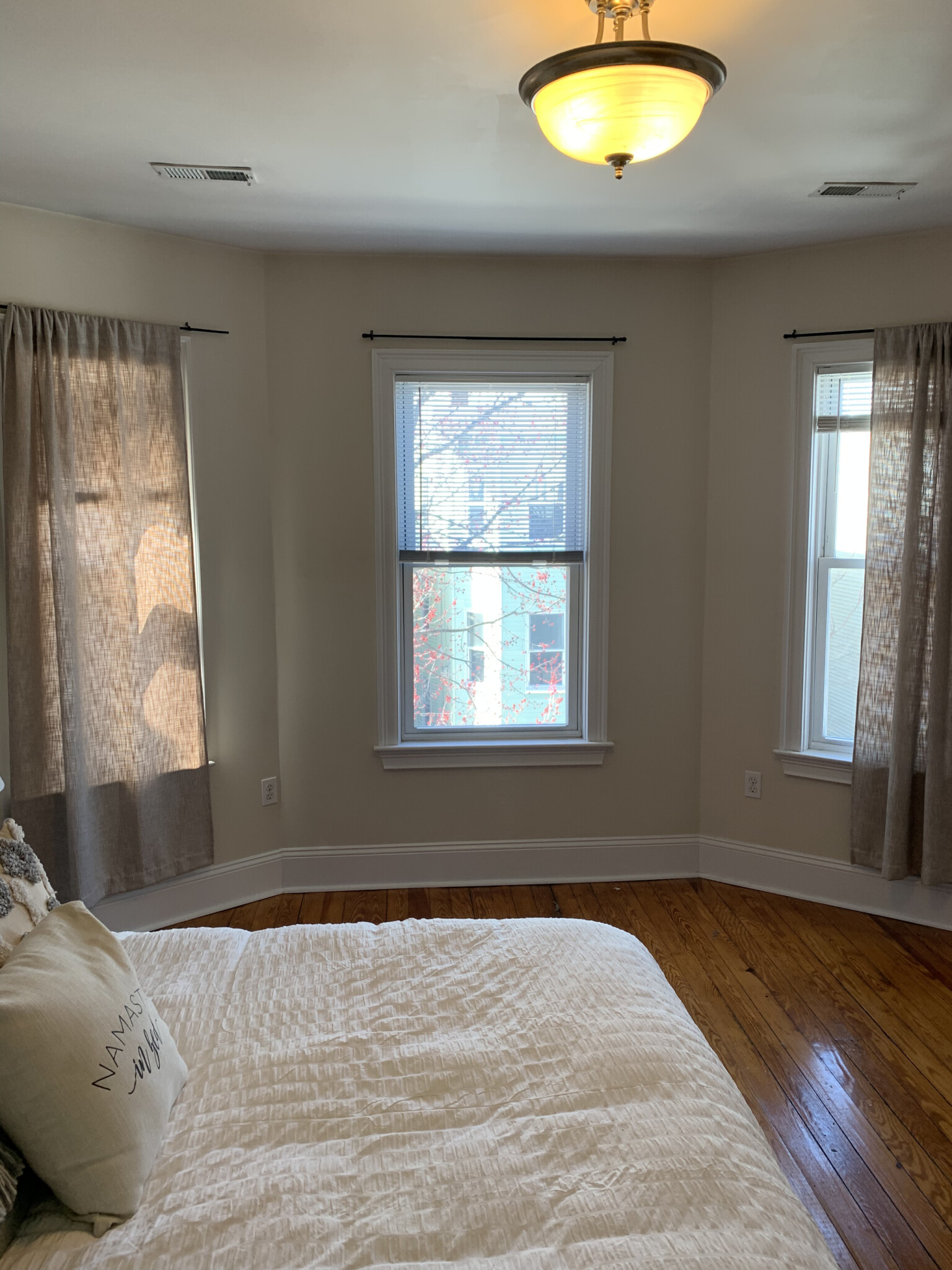 Photos of apartment on L St.,Boston MA 02127