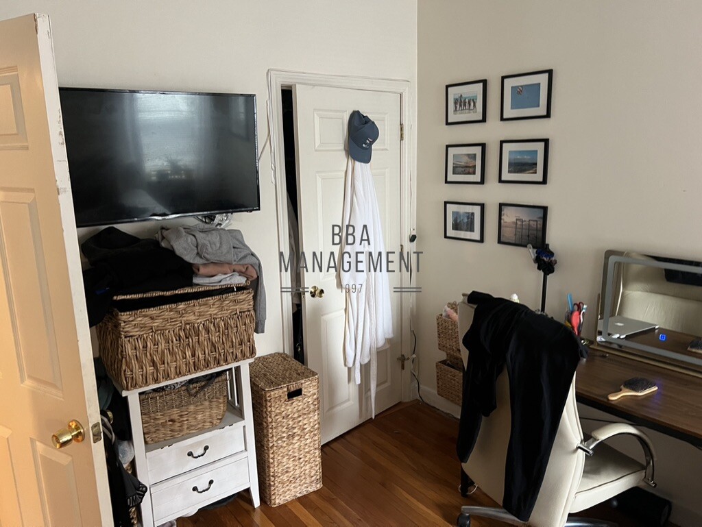 Photos of apartment on Chiswick Rd.,Boston MA 02135