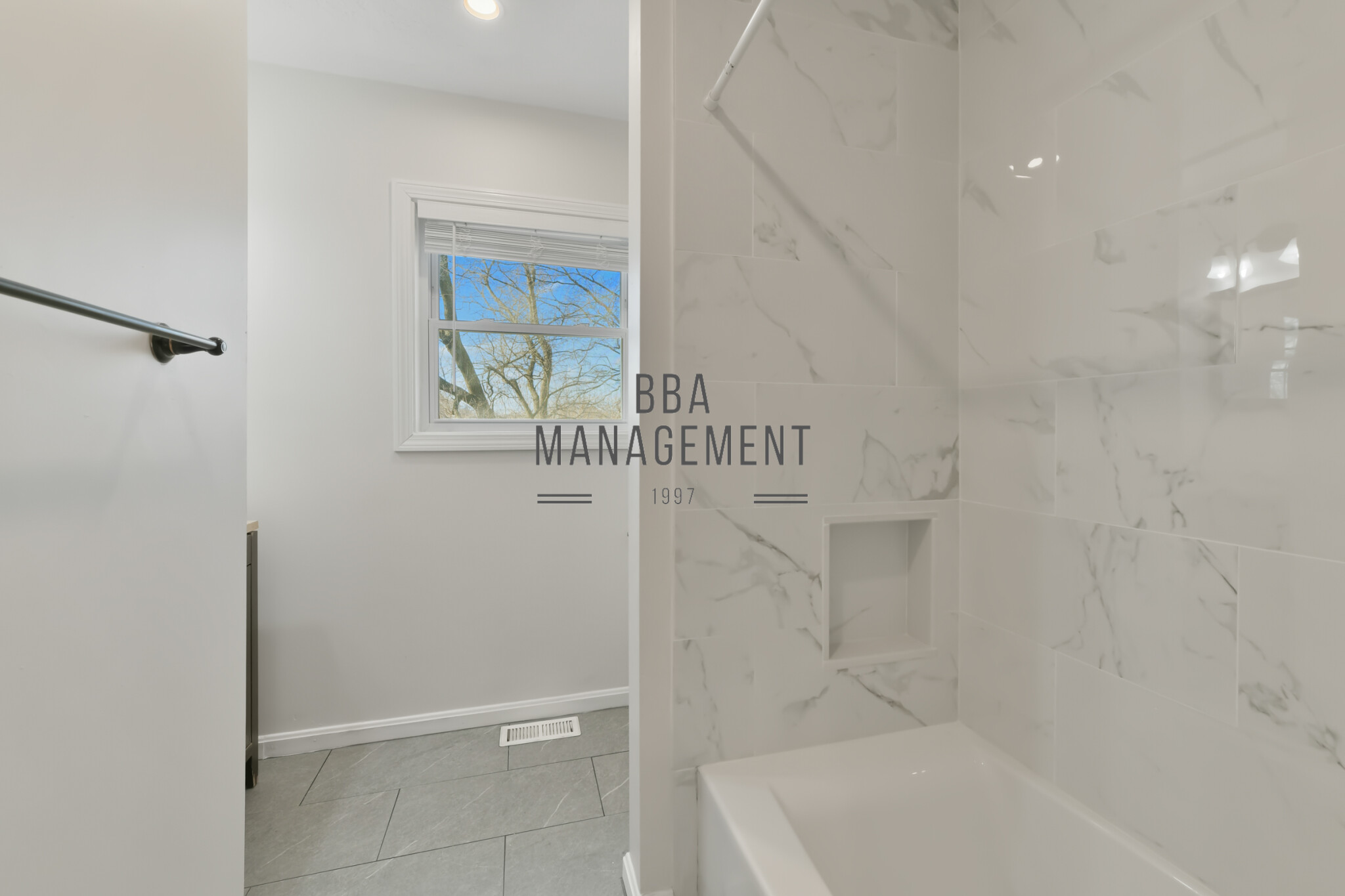 289 Market St, Oak Square