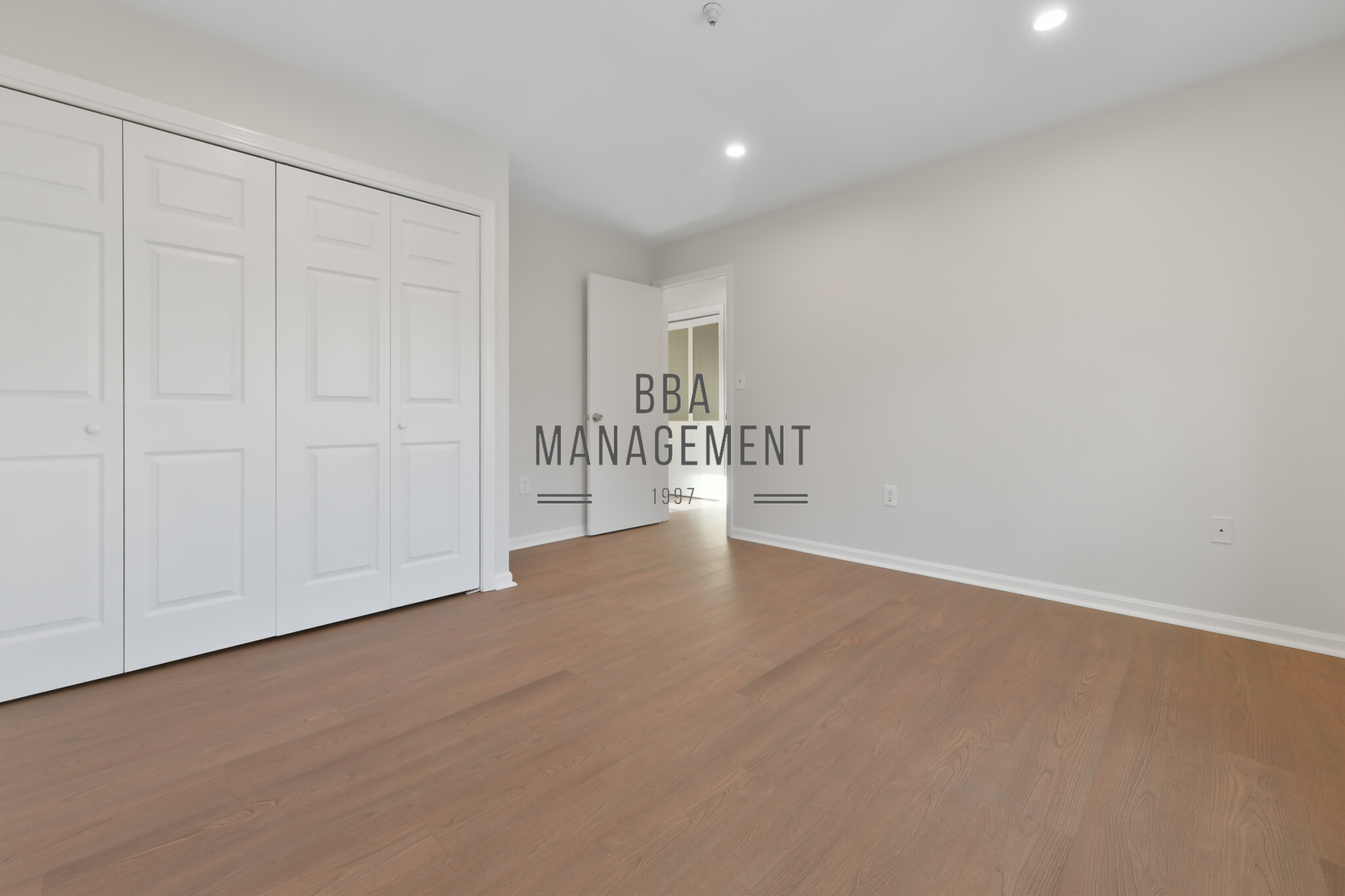 289 Market St, Oak Square