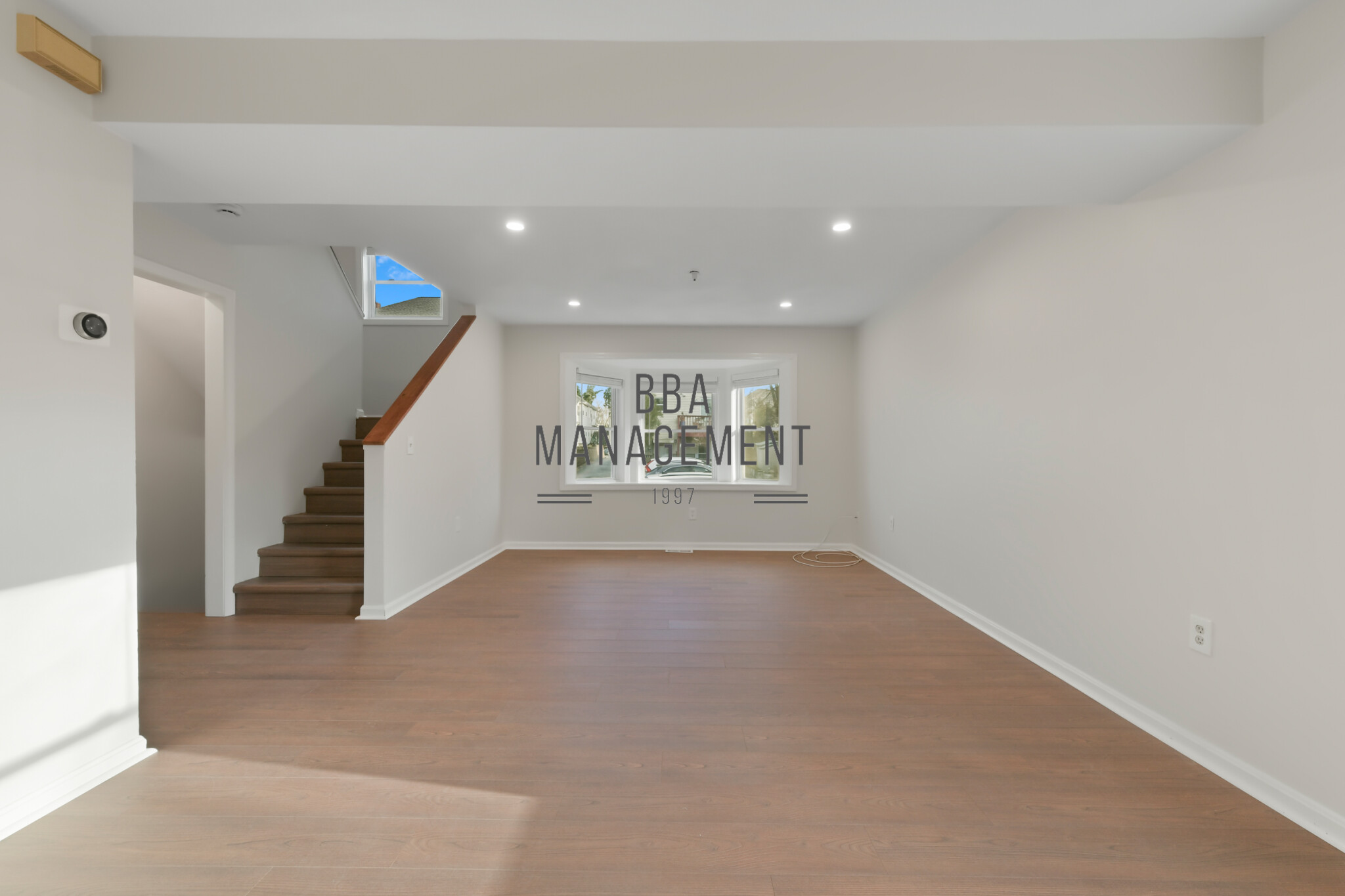 289 Market St, Oak Square