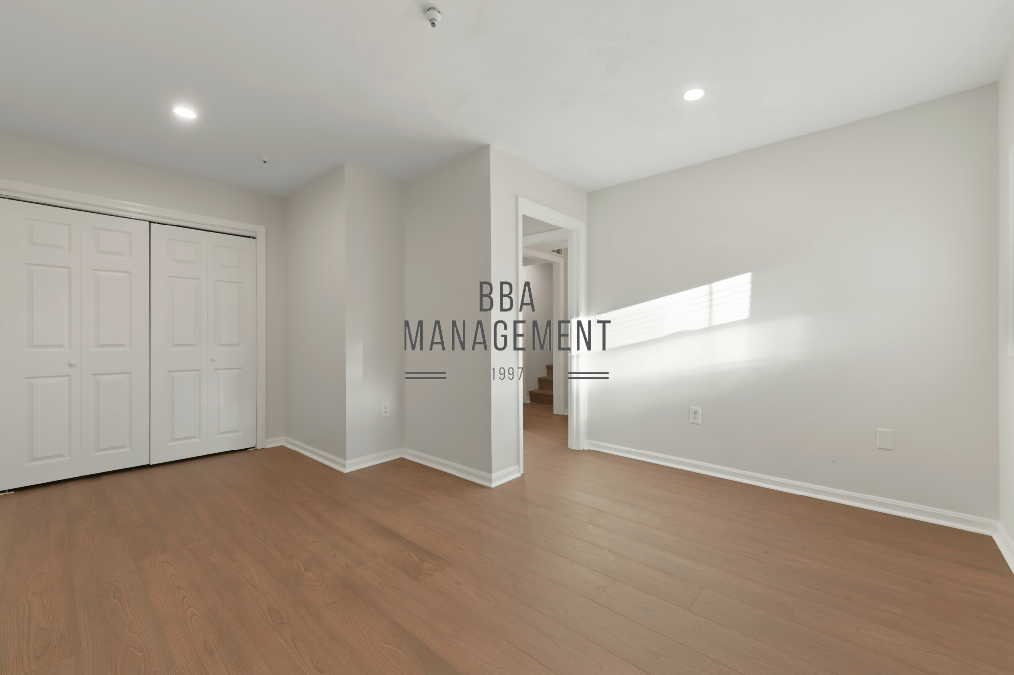 289 Market St, Oak Square