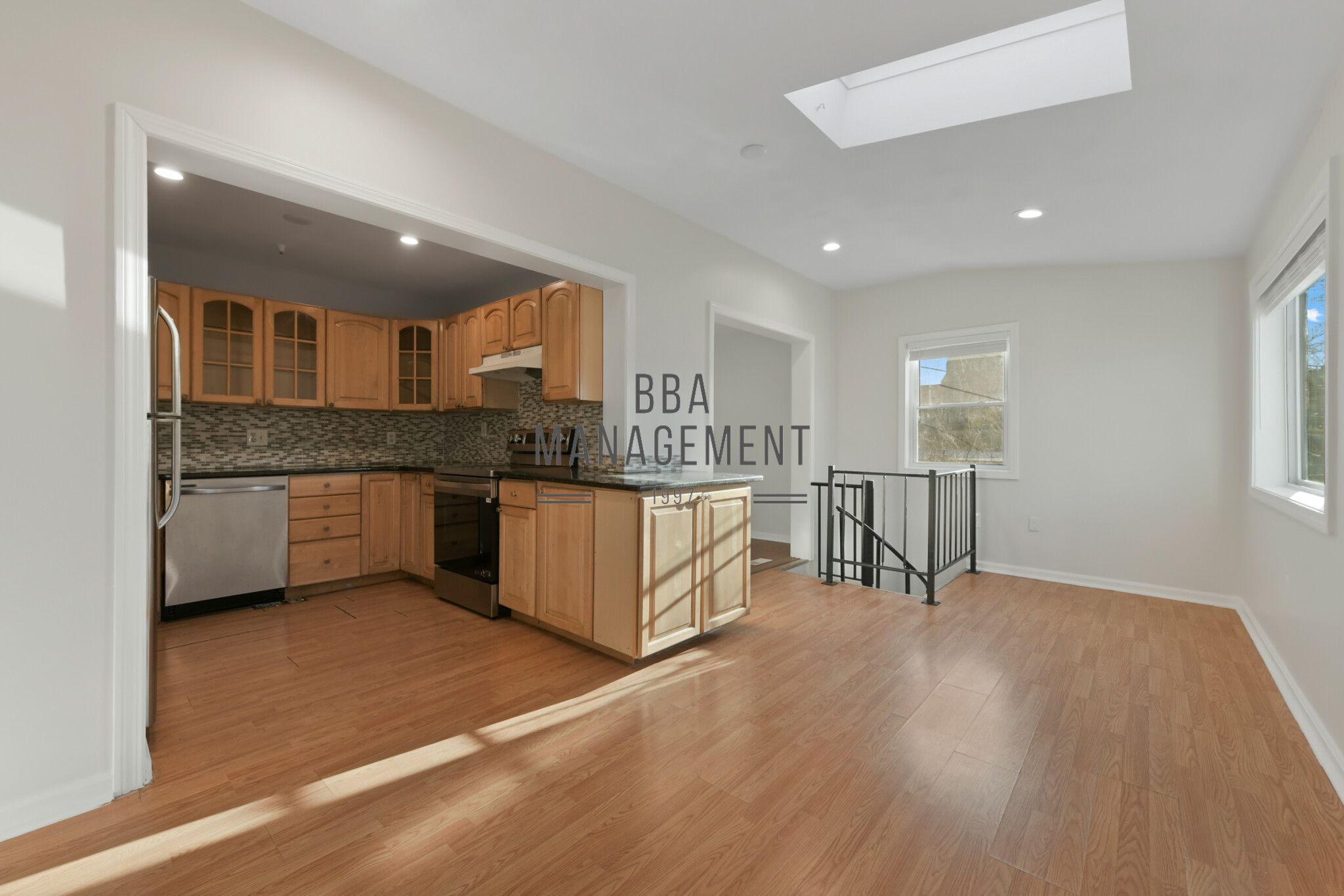 289 Market St, Oak Square