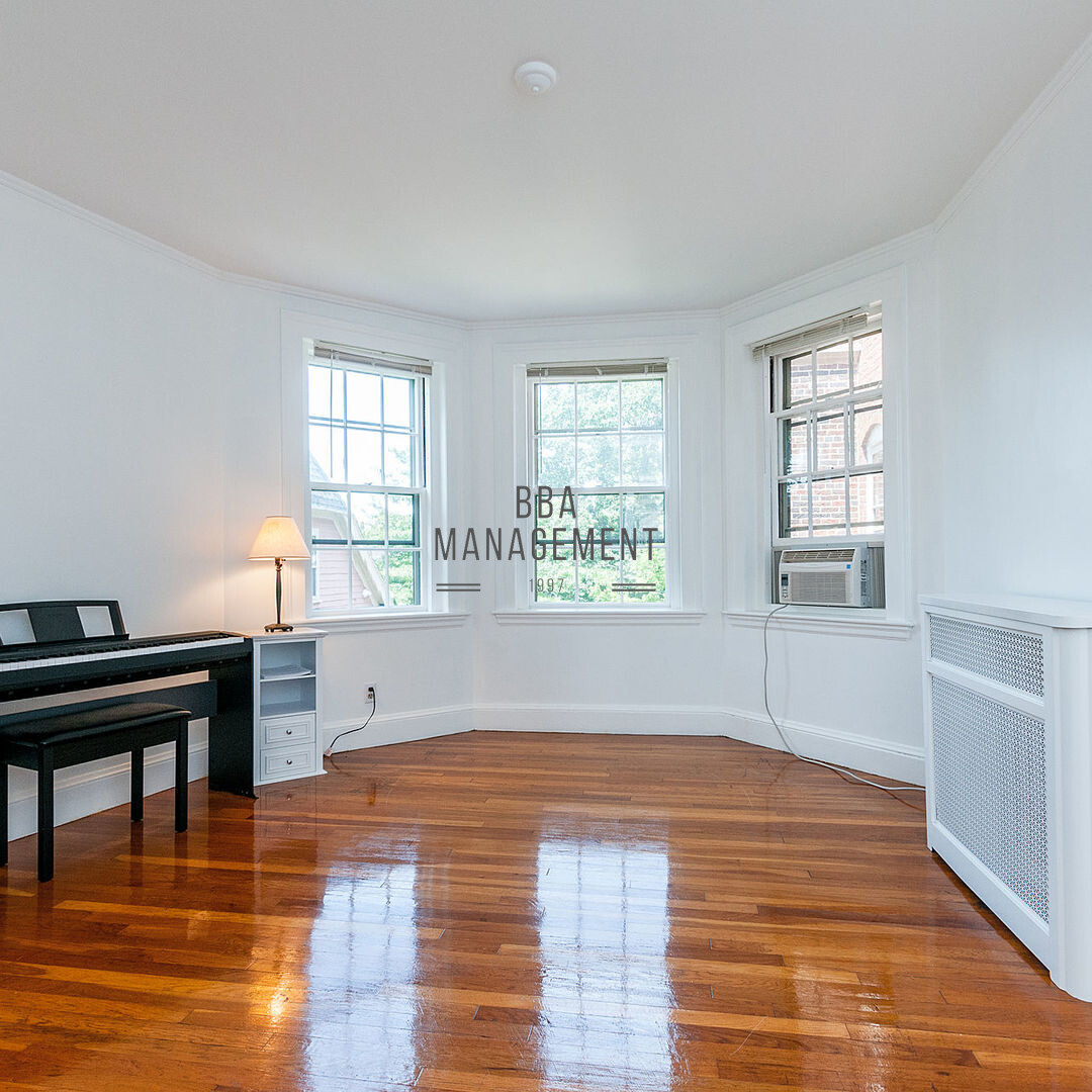 Photos of apartment on Shepard St.,Cambridge MA 02138