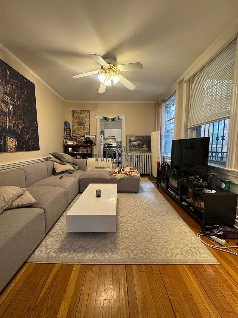 Photos of apartment on Warren St.,Boston MA 02135