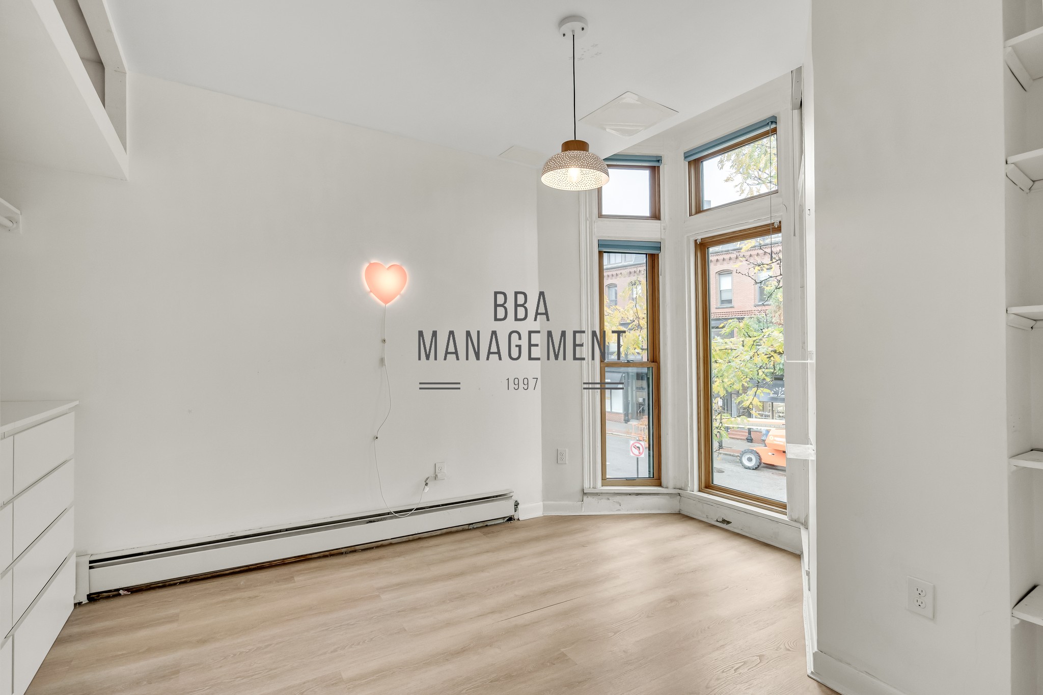 Photos of apartment on Washington,Brookline MA 02445