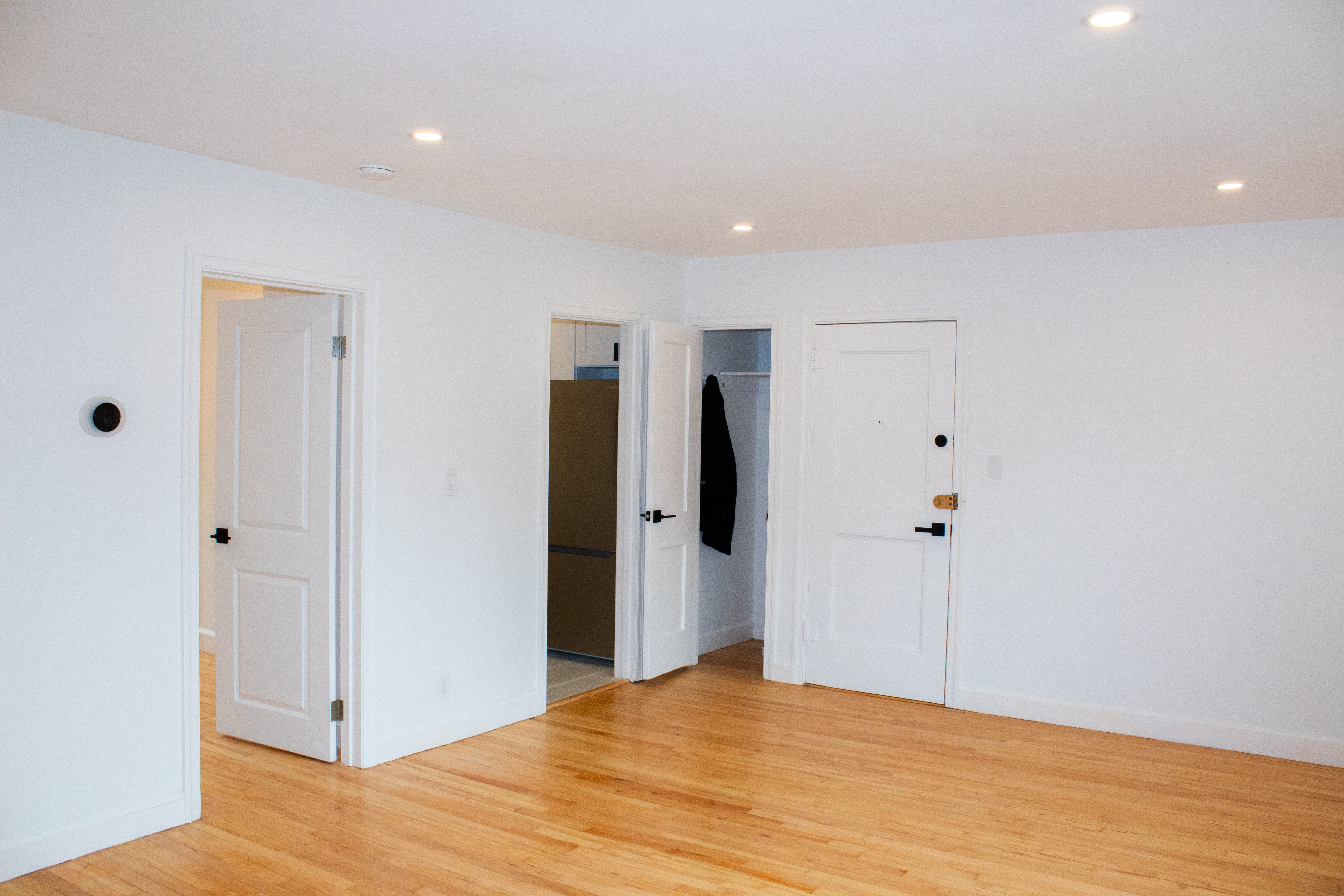 Photos of apartment on Hammond Pond Pkwy.,Newton MA 02467