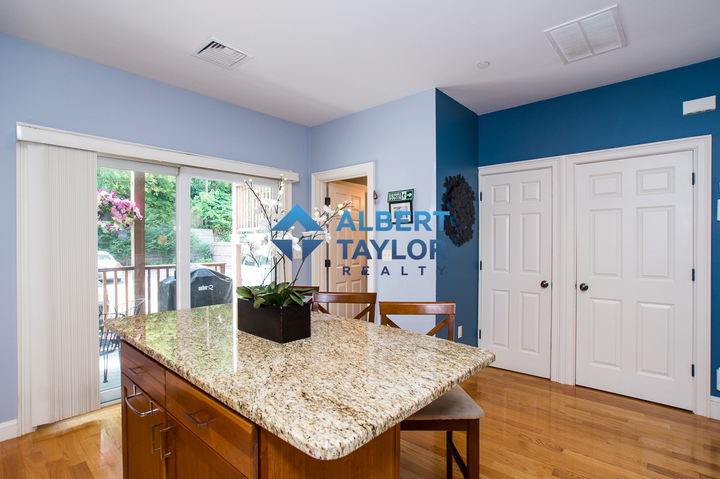 Photos of apartment on Pleasant St.,Boston MA 02125