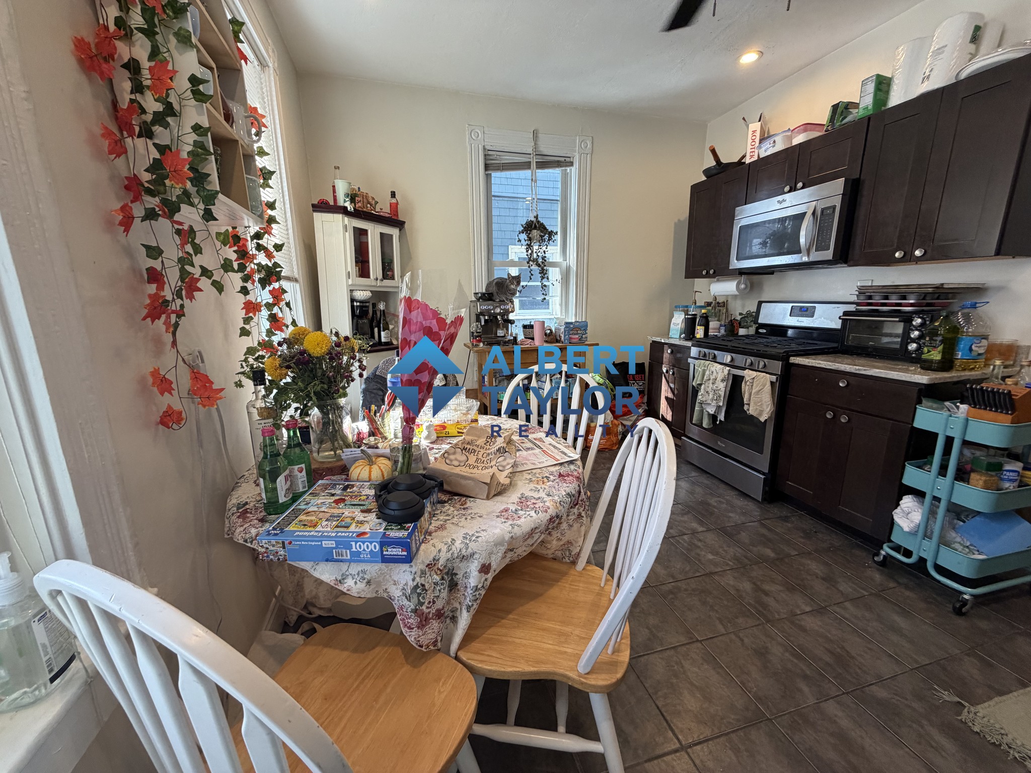 Photos of apartment on Mansfield St.,Somerville MA 