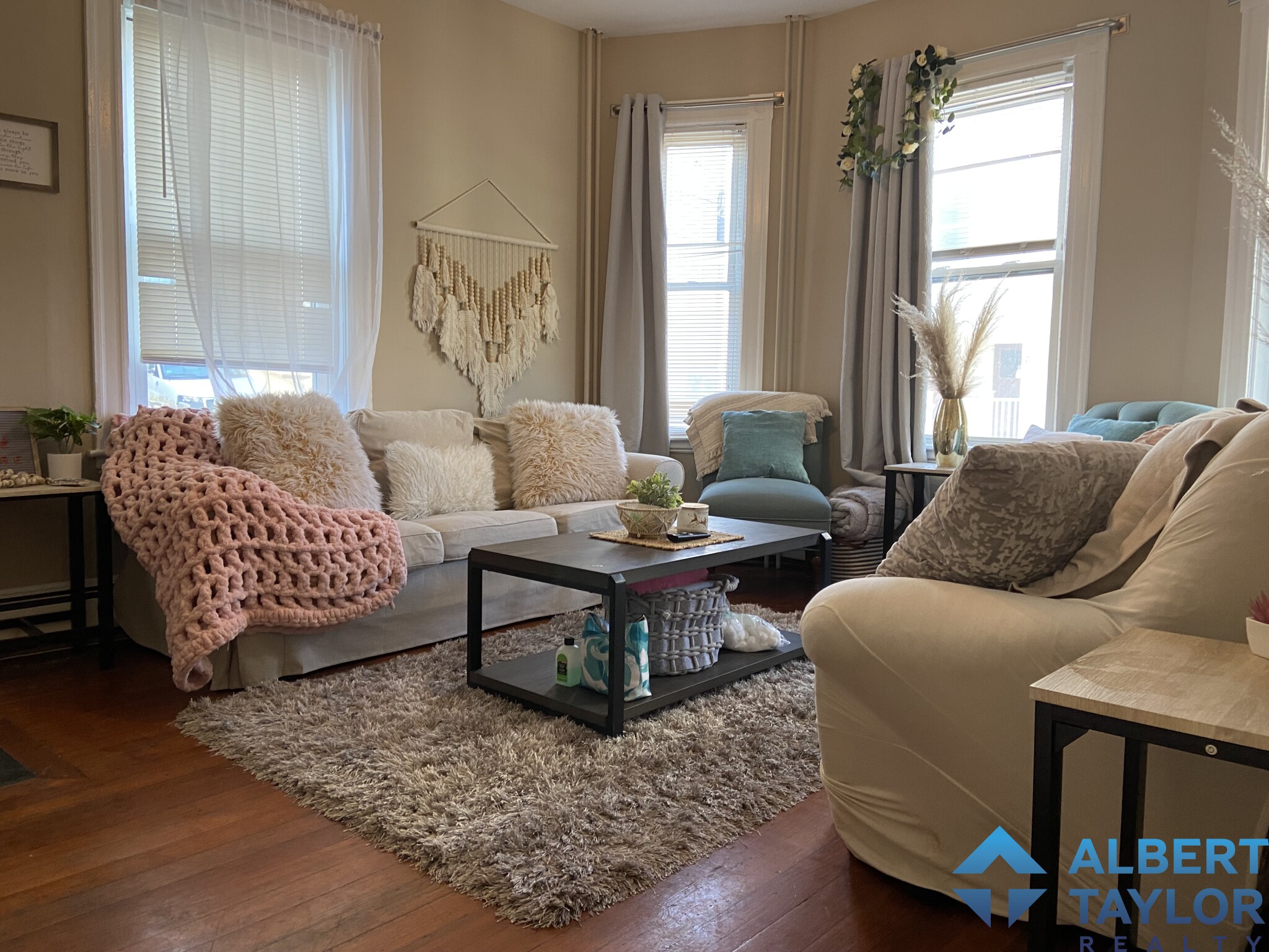 6 - 8 Sunset St., Boston, MA - 7,375 USD/ month