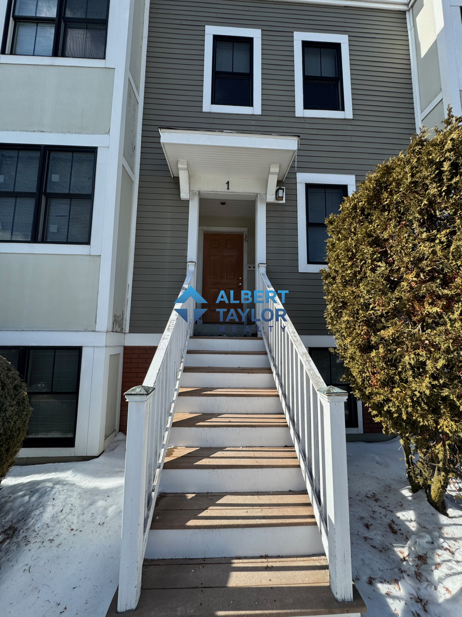1 Terrace St., Boston, MA - 6,200 USD/ month