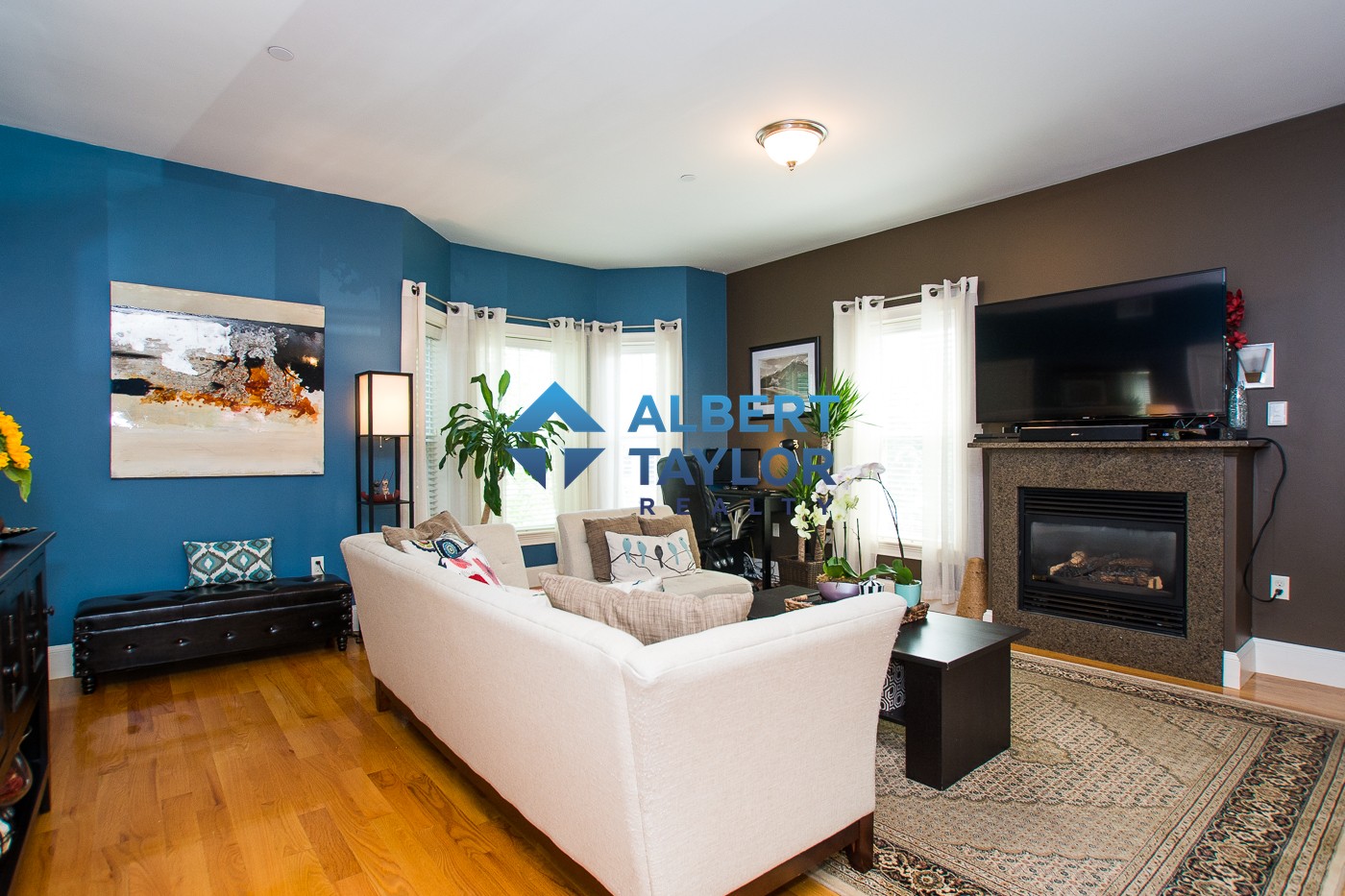 Photos of apartment on Pleasant St.,Boston MA 02125