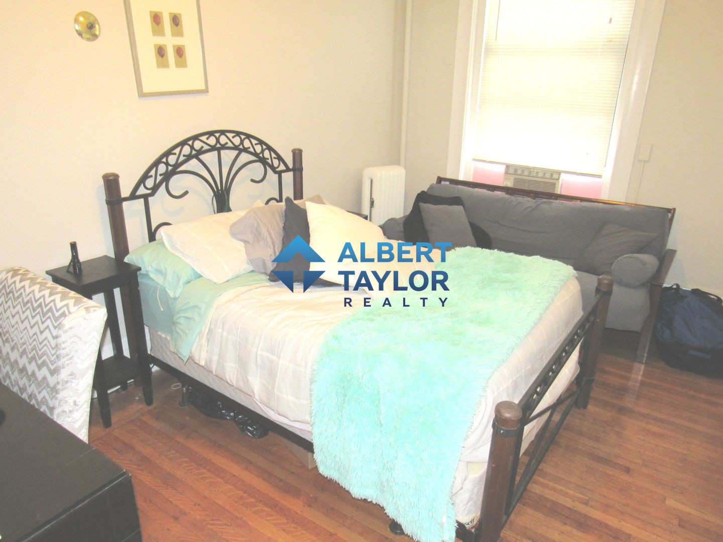 39 Bay State Rd., Boston, MA - 3,050 USD/ month