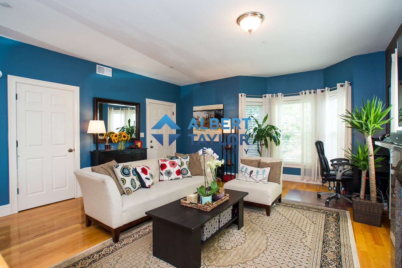 Photos of apartment on Pleasant St.,Boston MA 02125
