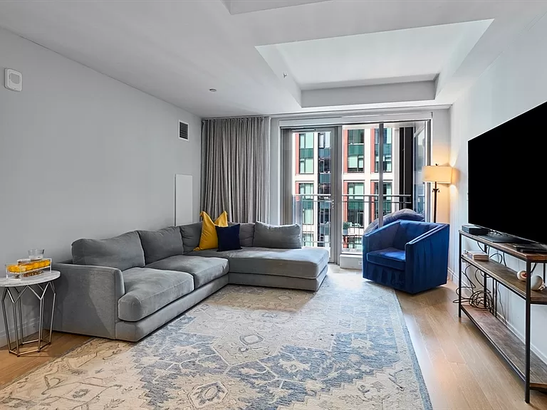 135 Seaport Boulevard, South Boston