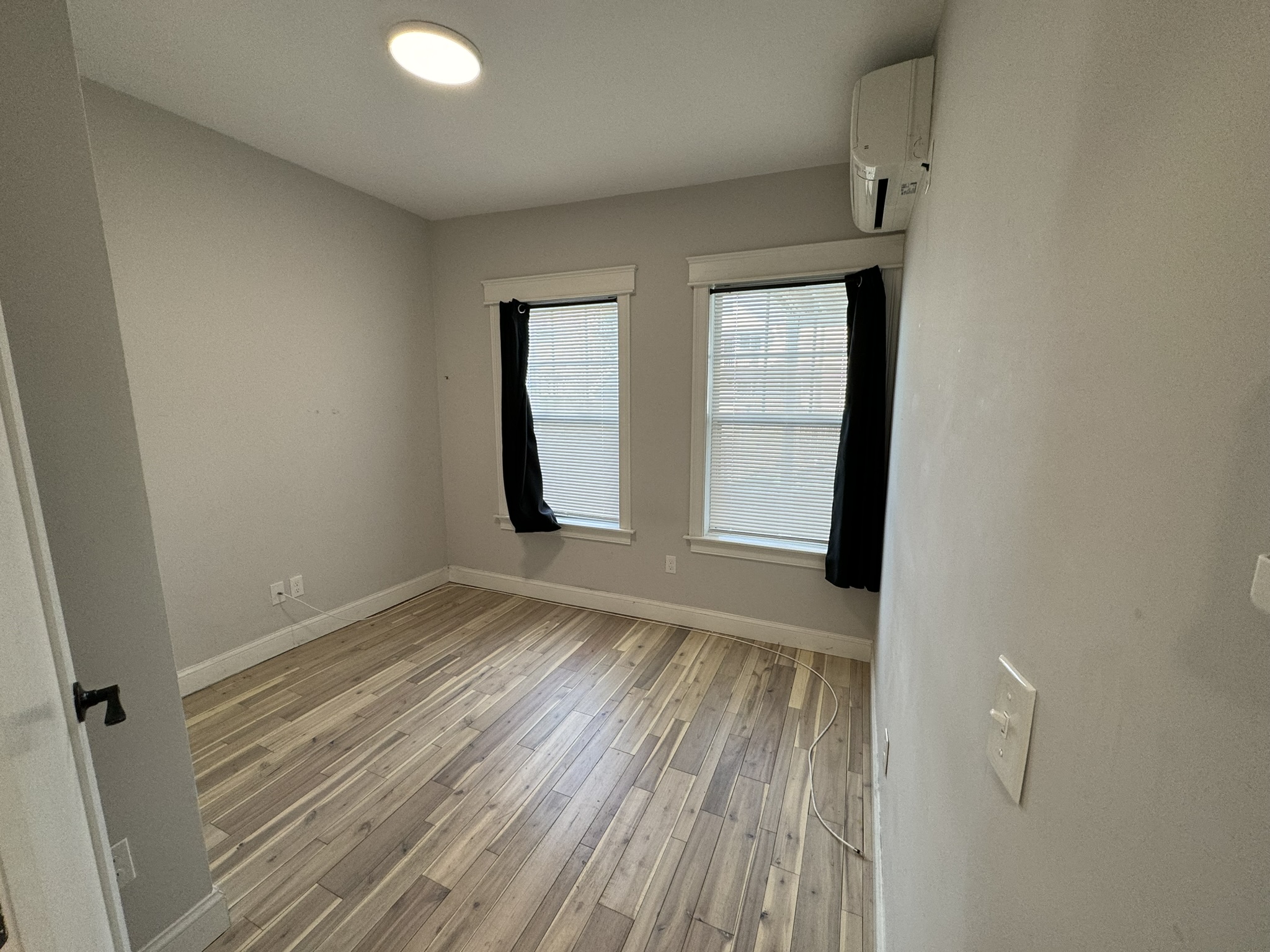 19 Otis St, East Somerville