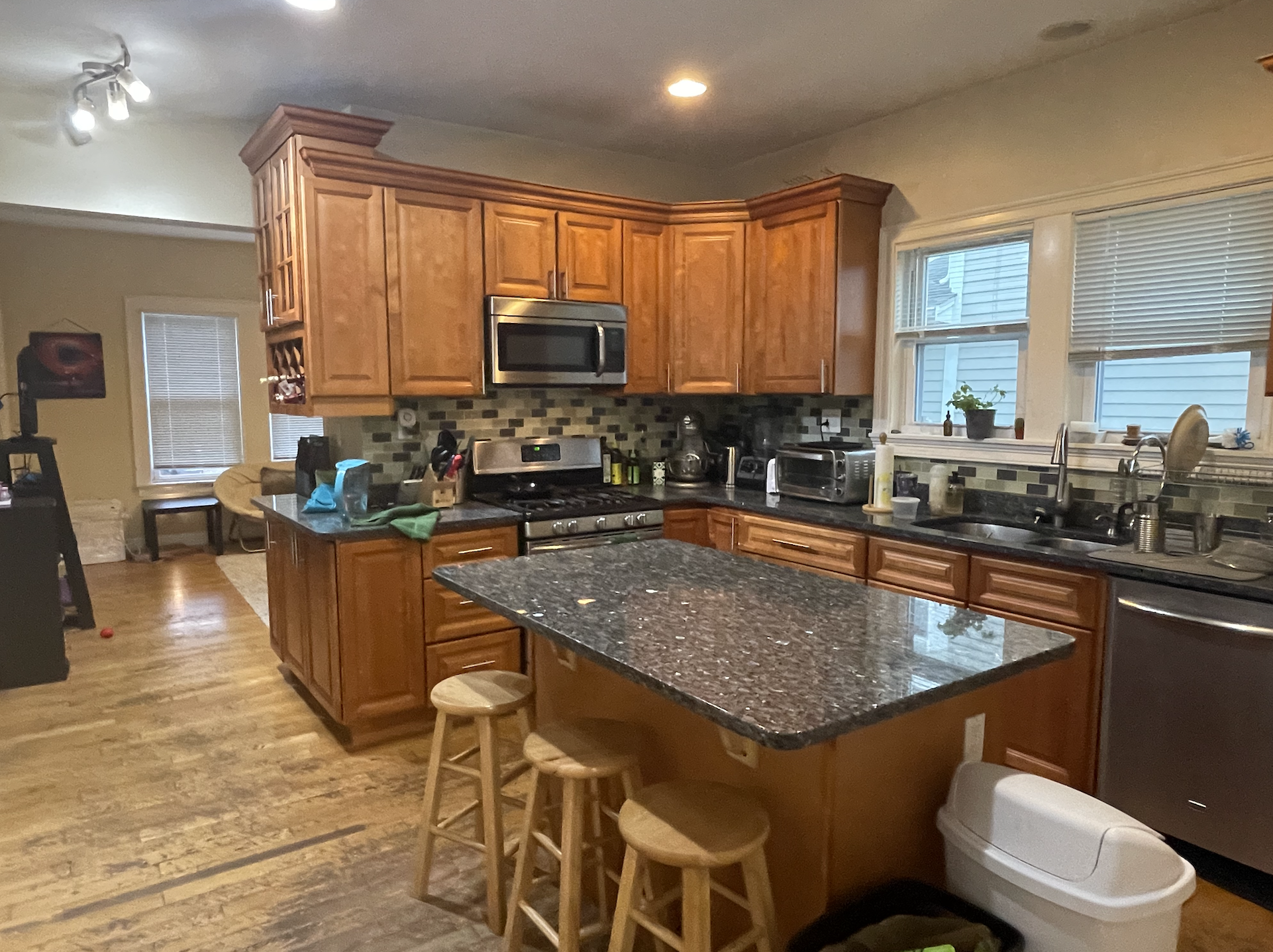 16 Seager Ct, Oak Square