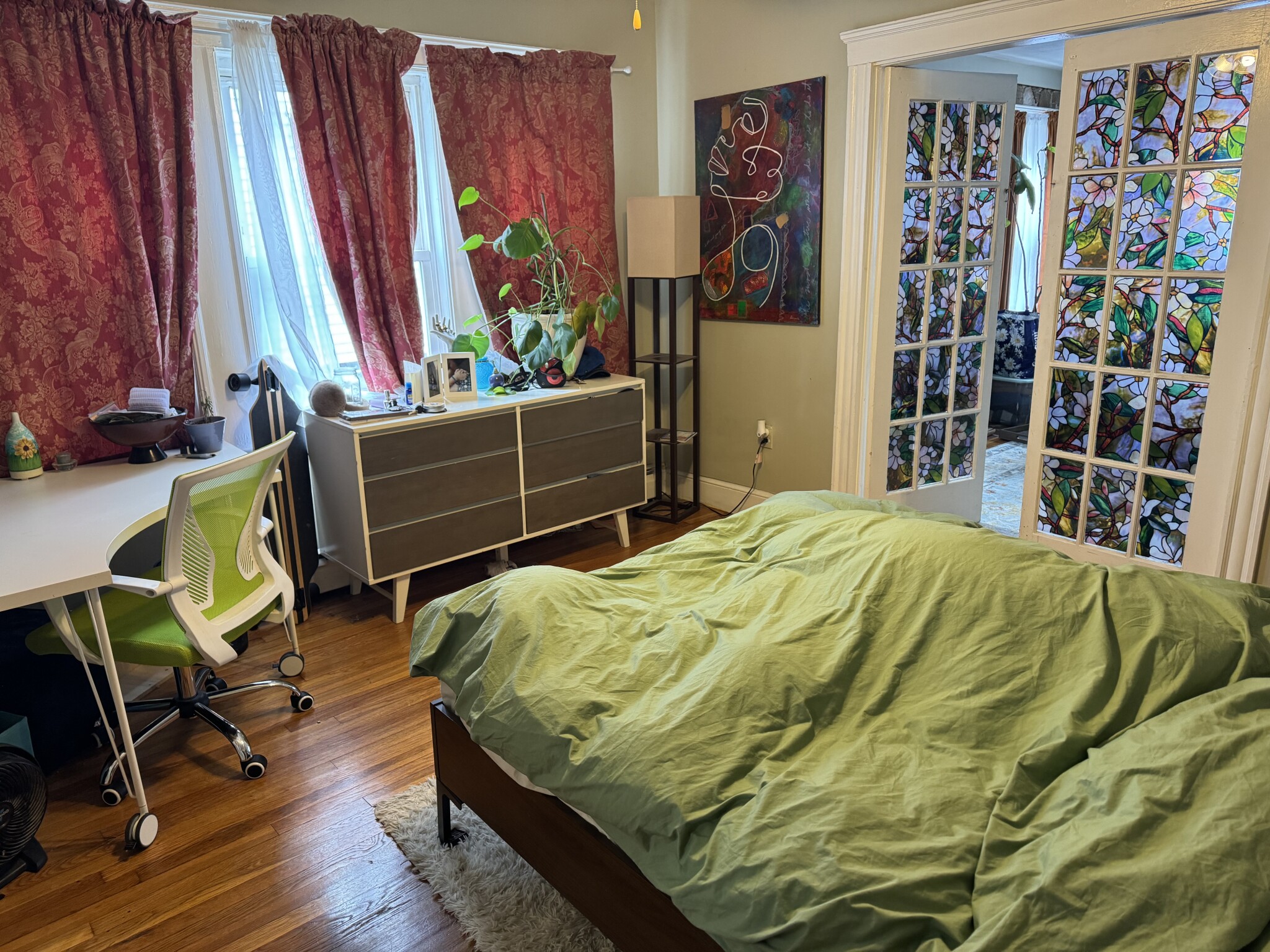 14 Hazelwood St, Roxbury