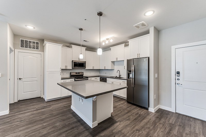 1366 Dulles Ave., Stafford, TX - 1,357 USD/ month