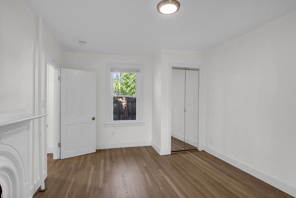 598 East 7th St, South Boston