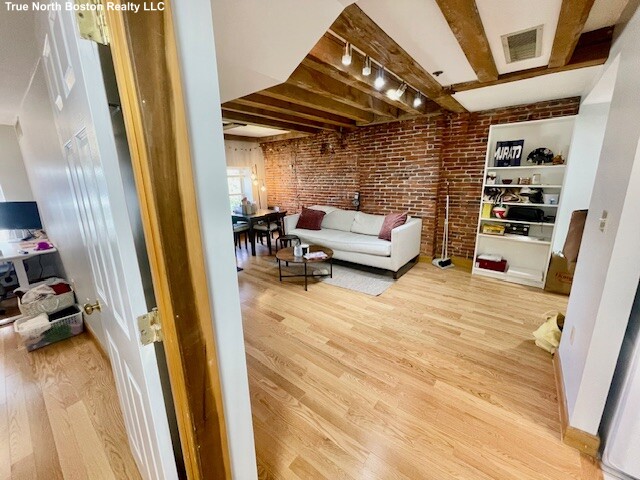 100 Fulton St, North End