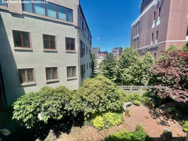 100 Fulton St, North End