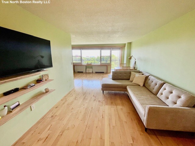 151 Tremont St, Downtown