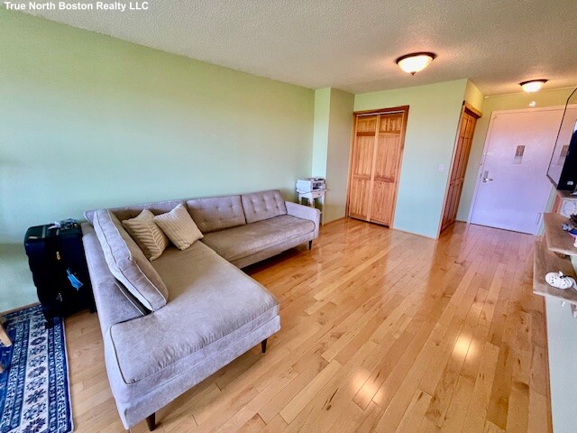 151 Tremont St, Downtown