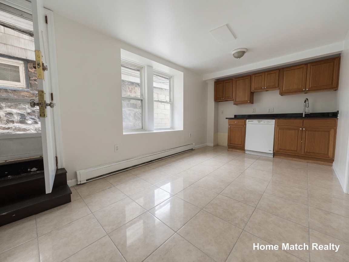 Photos of apartment on Broadway,Chelsea MA 02150