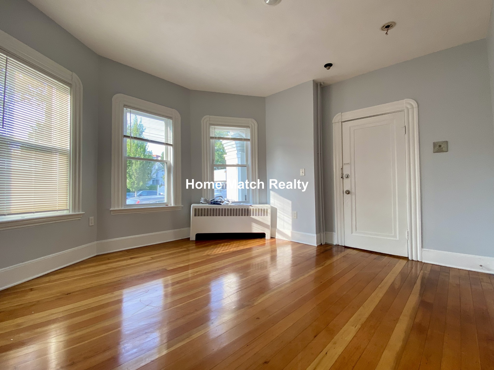 Photos of apartment on Broadway,Chelsea MA 02150