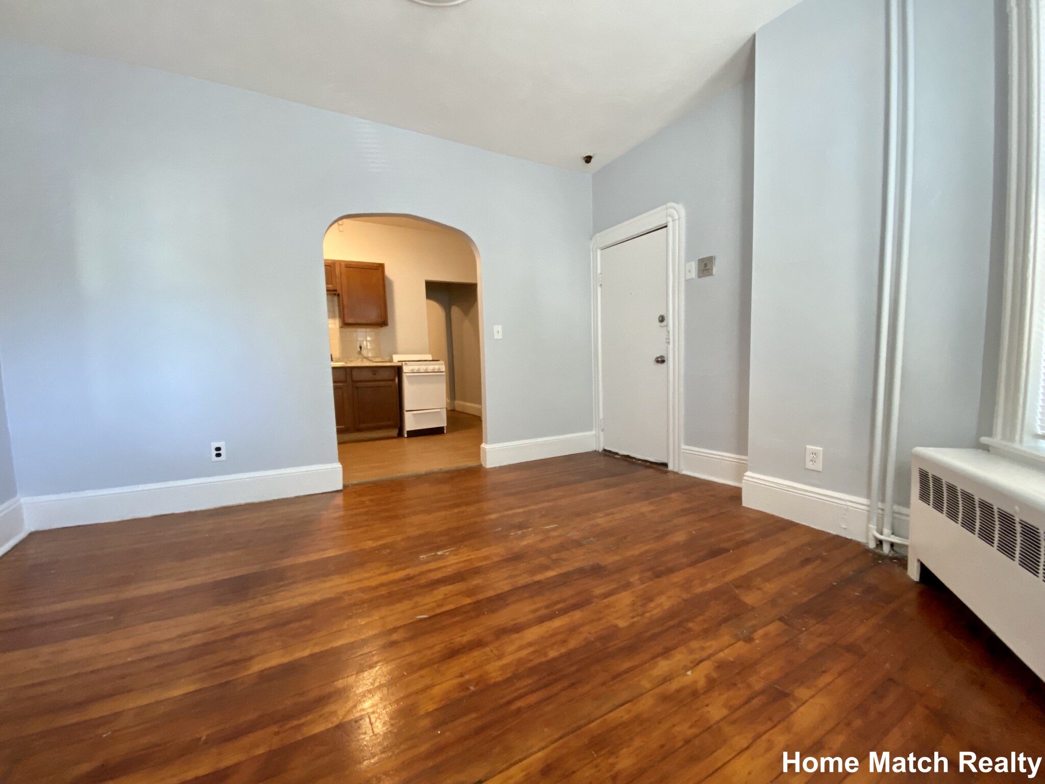 Photos of apartment on Broadway,Chelsea MA 02150