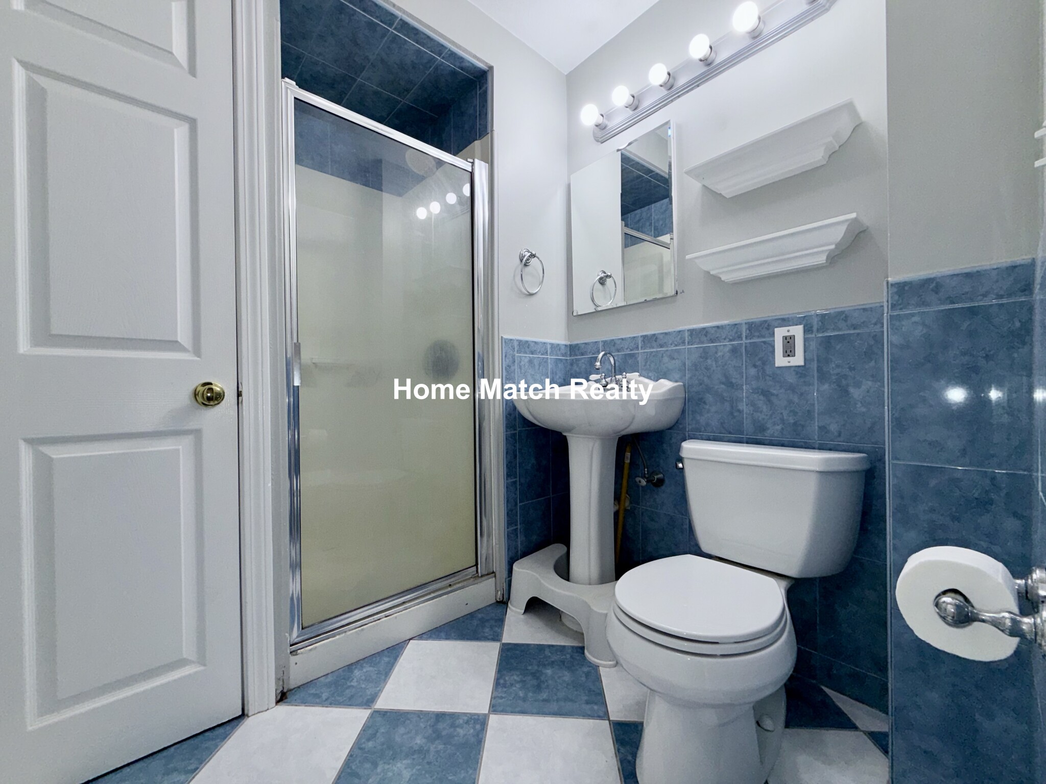 Photos of apartment on Lambert Ave.,Chelsea MA 02150