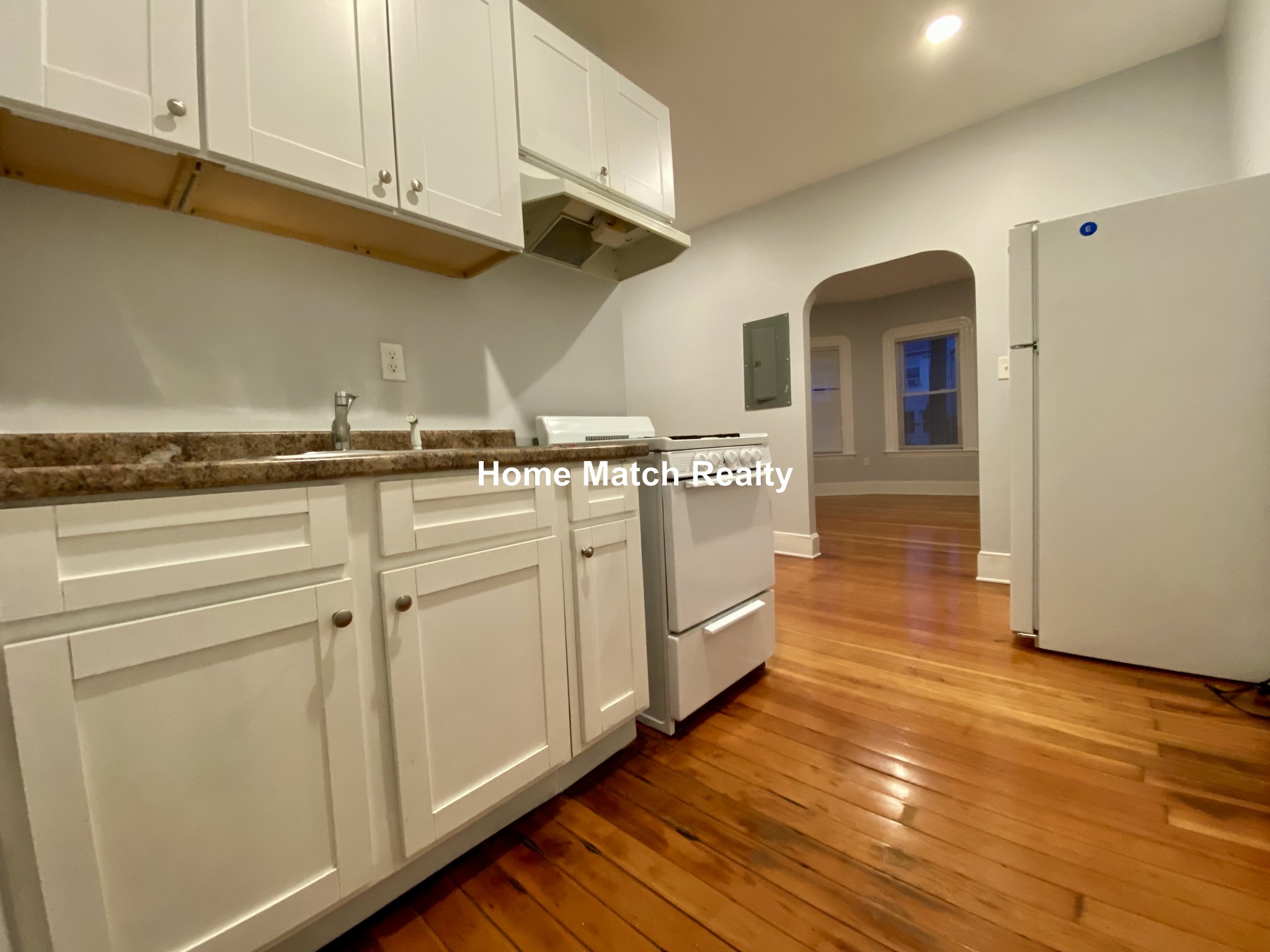 Photos of apartment on Broadway,Chelsea MA 02150