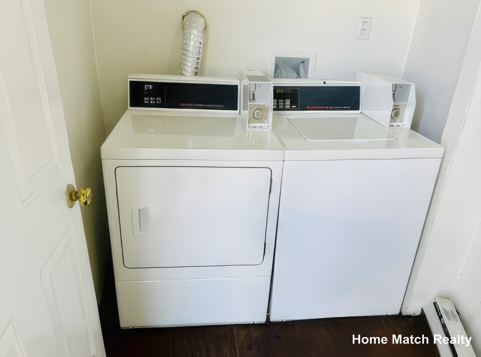 Photos of apartment on Madison St.,Malden MA 02148