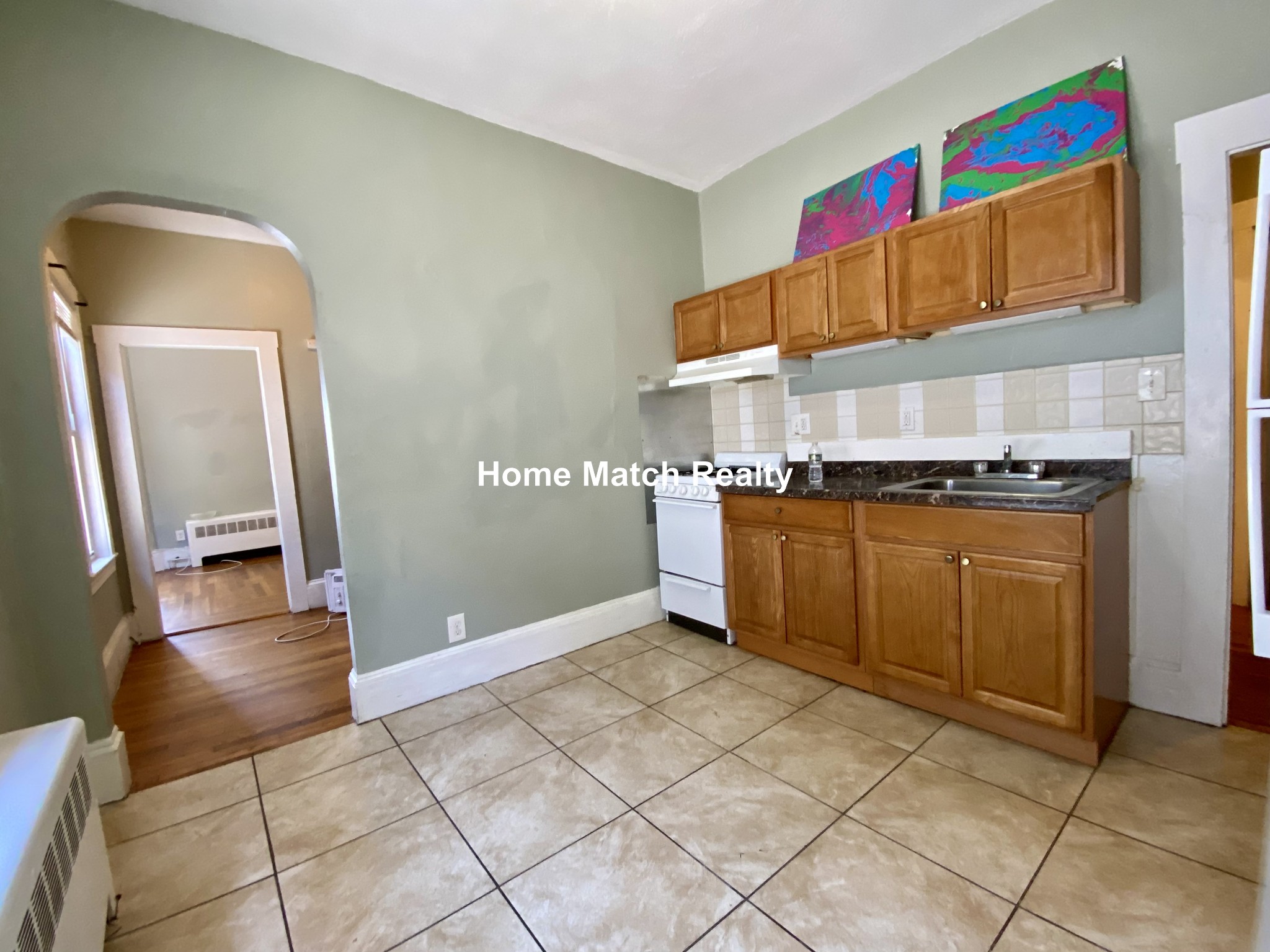 Photos of apartment on Broadway,Chelsea MA 