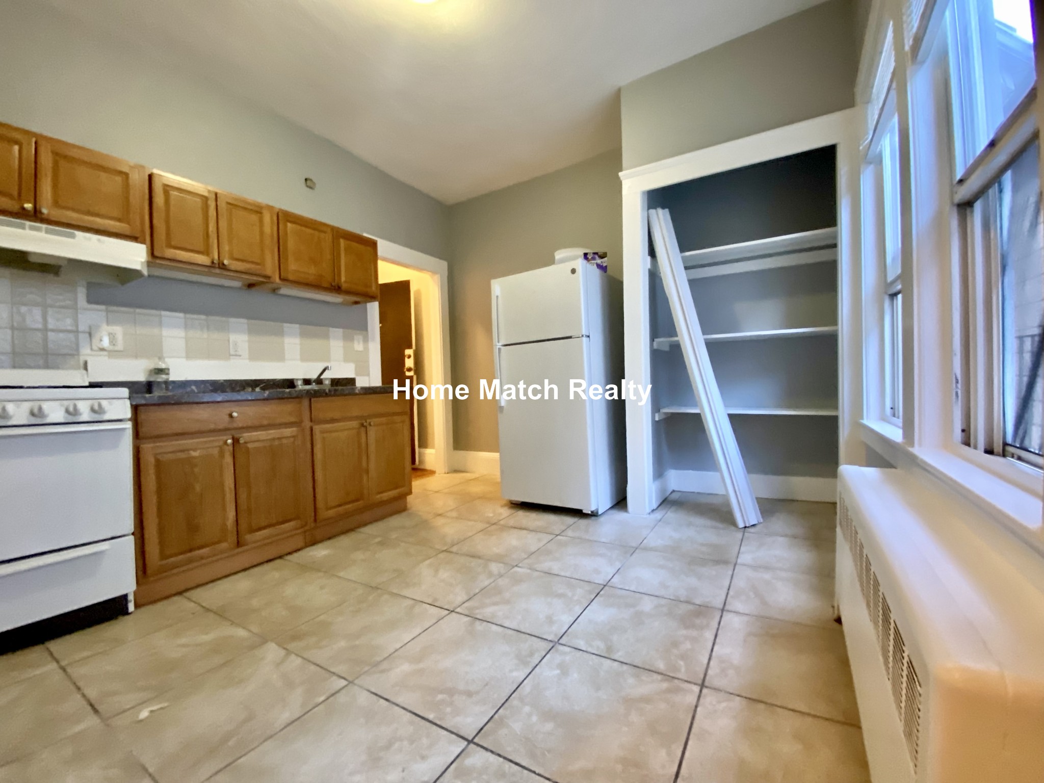 Photos of apartment on Broadway,Chelsea MA 