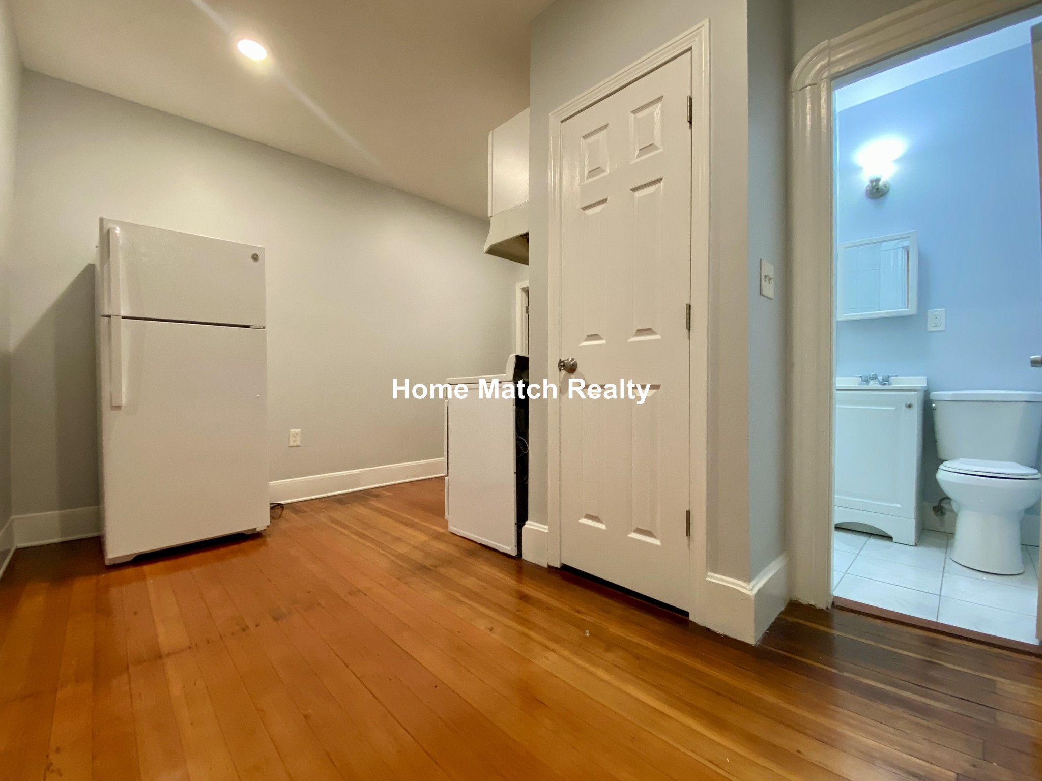 Photos of apartment on Broadway,Chelsea MA 02150