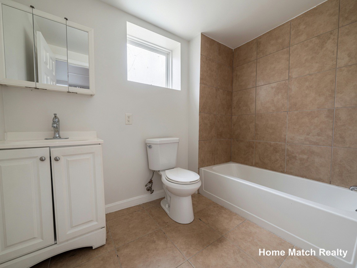 Photos of apartment on Broadway,Chelsea MA 02150