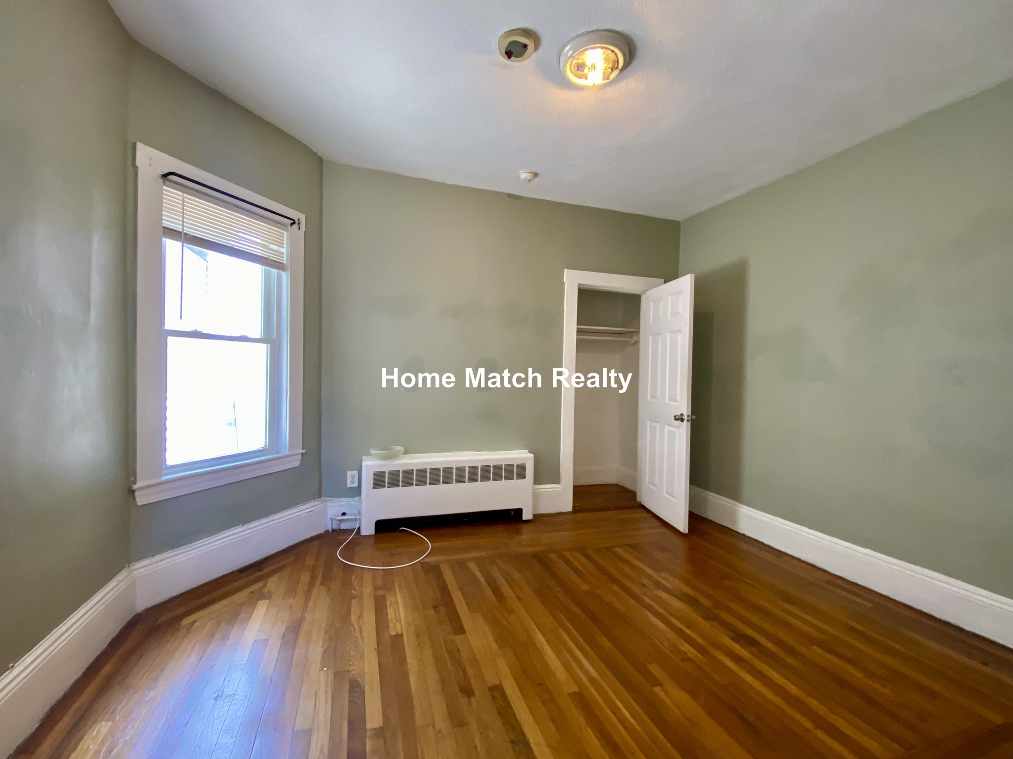 Photos of apartment on Broadway,Chelsea MA 